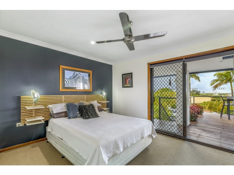 19 Kula Close, Benowa QLD 4217