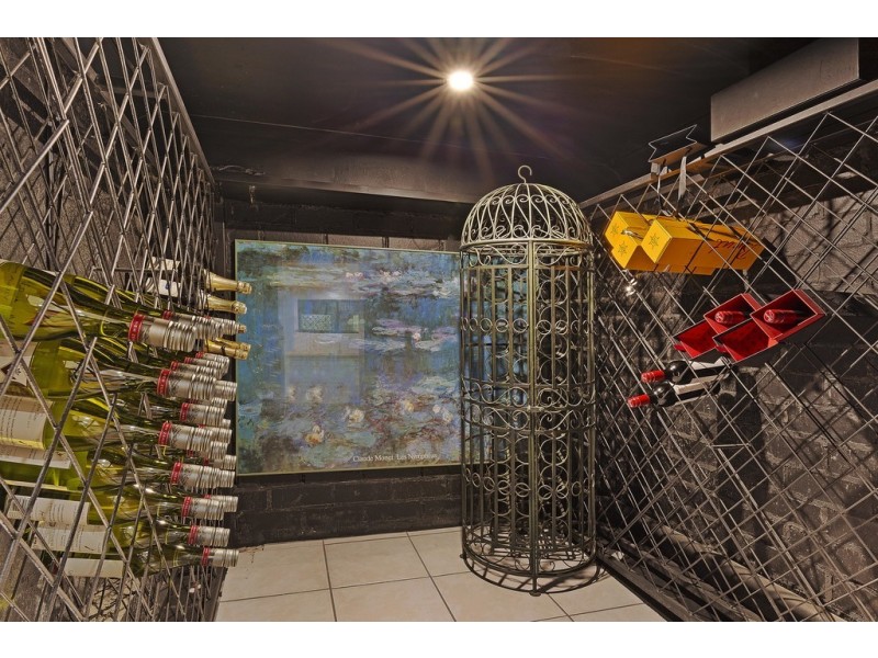 19 Kula Close, Benowa QLD 4217