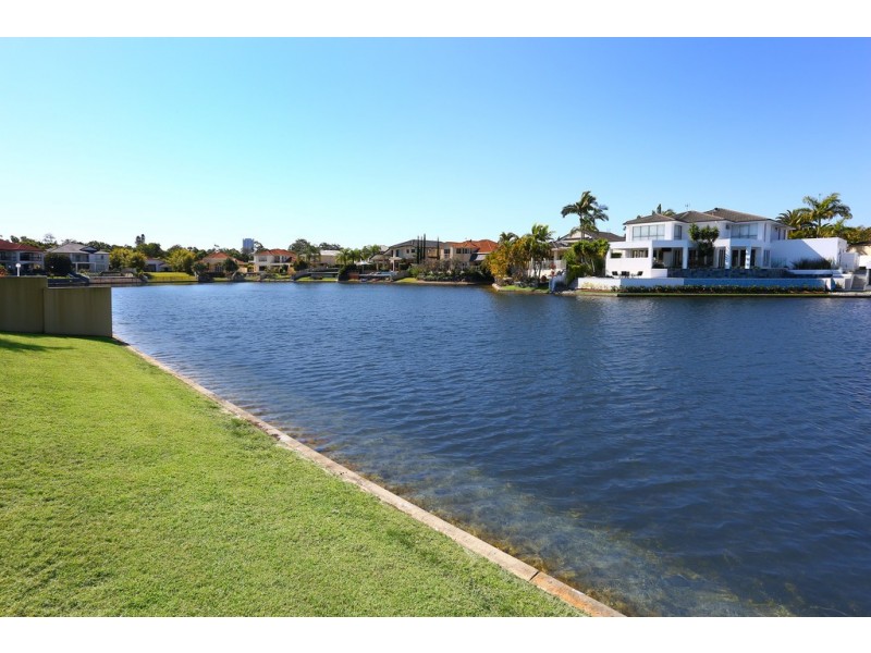 114/40 Cotlew Street East, Southport QLD 4215