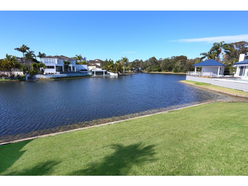 114/40 Cotlew Street East, Southport QLD 4215