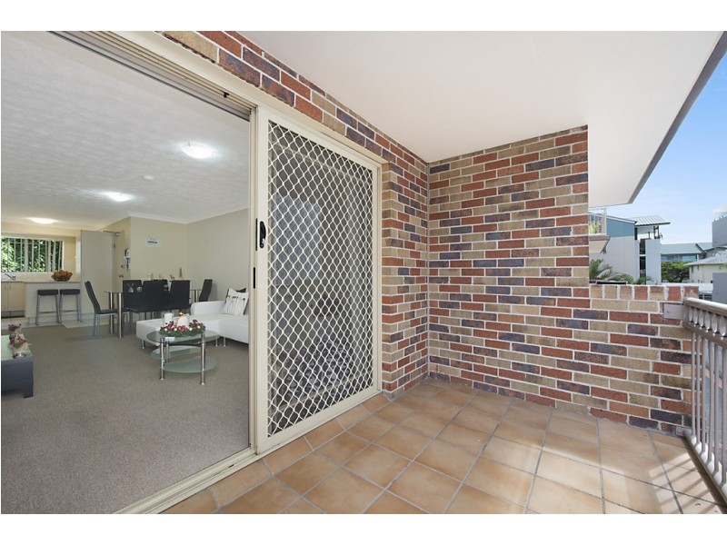 1/22-24 Gray Street, Southport QLD 4215