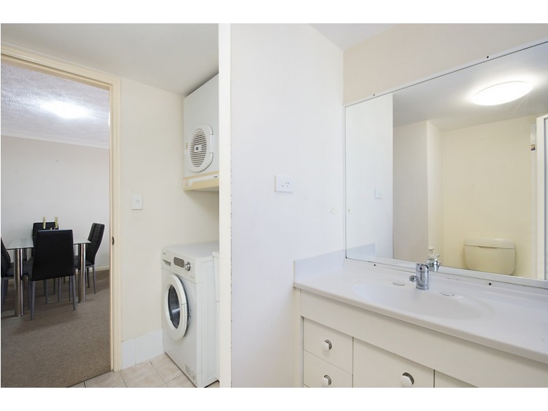 1/22-24 Gray Street, Southport QLD 4215