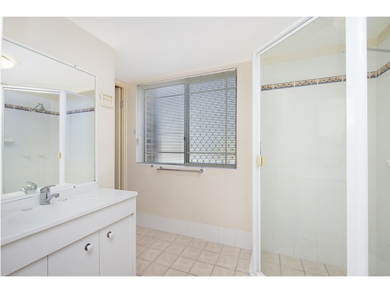 1/22-24 Gray Street, Southport QLD 4215