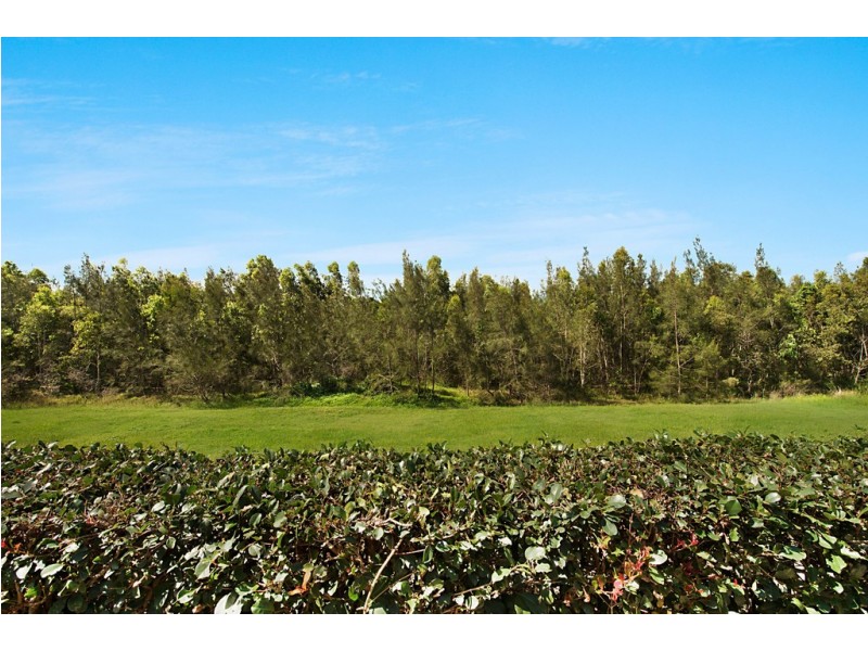 210/1 Halcyon Way, Hope Island QLD 4212