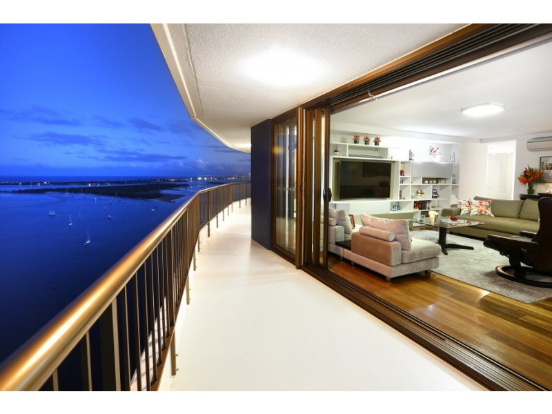 109/17 Bayview Street, Runaway Bay QLD 4216