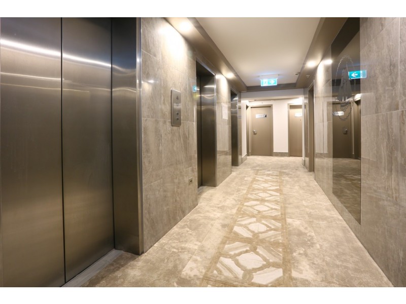 109/17 Bayview Street, Runaway Bay QLD 4216