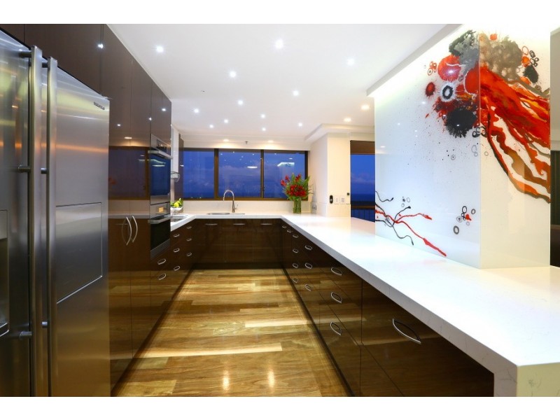 109/17 Bayview Street, Runaway Bay QLD 4216