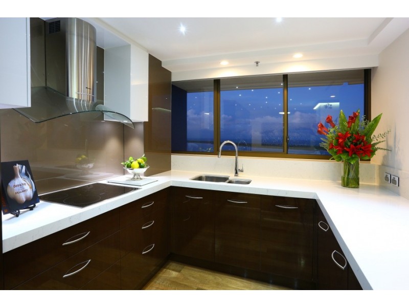 109/17 Bayview Street, Runaway Bay QLD 4216