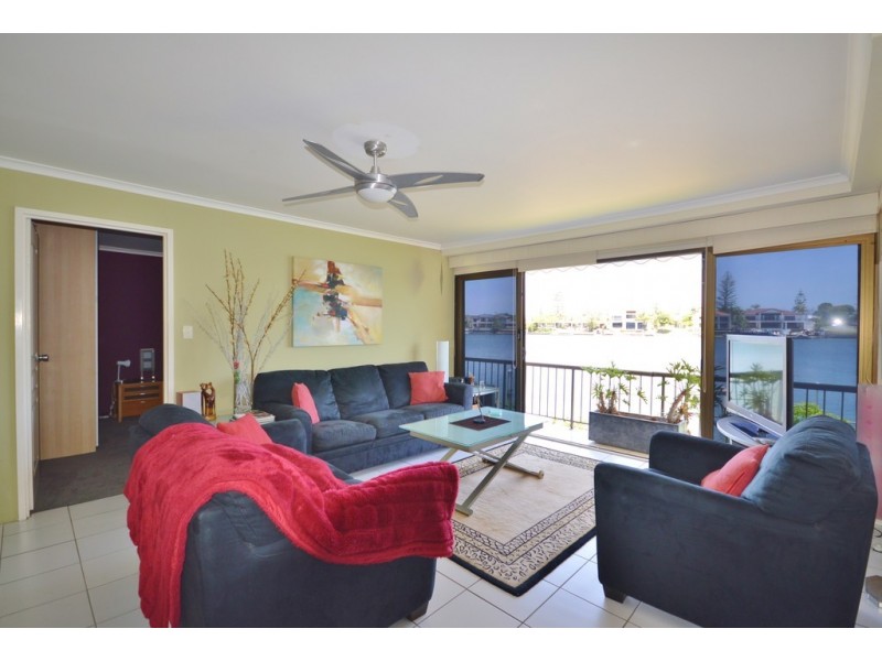 4/1 Point Bennelong – 1 Peninsular Drive, Surfers Paradise QLD 4217