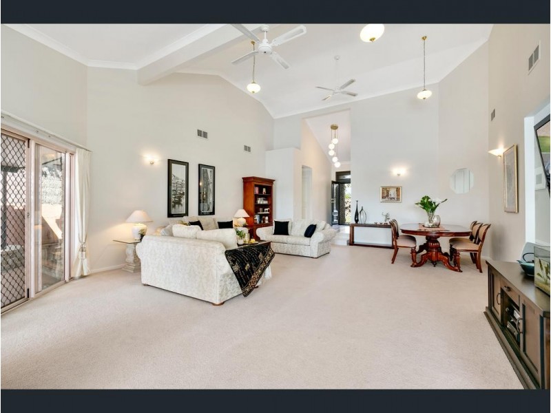 24 Village High Road, Benowa QLD 4217