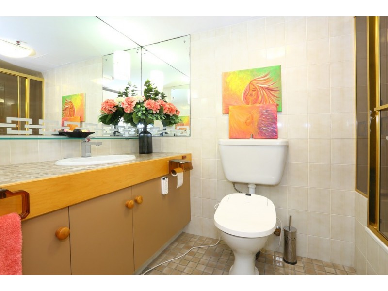 77/17 Bayview Street, Runaway Bay QLD 4216