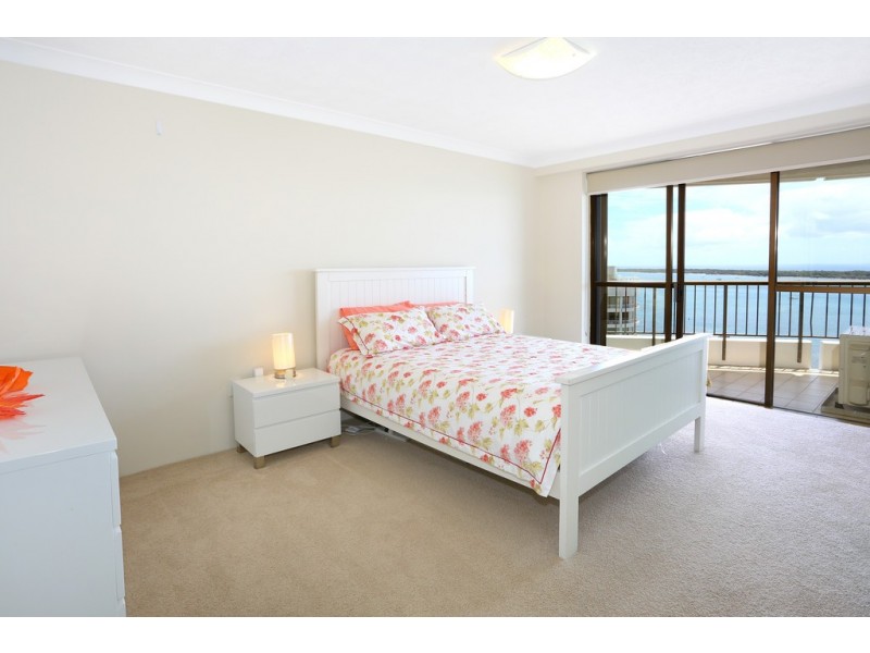77/17 Bayview Street, Runaway Bay QLD 4216