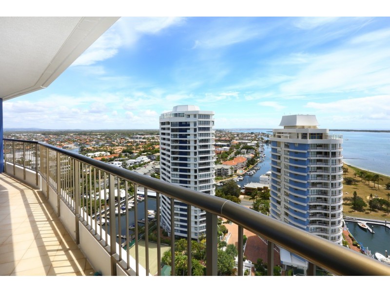 77/17 Bayview Street, Runaway Bay QLD 4216