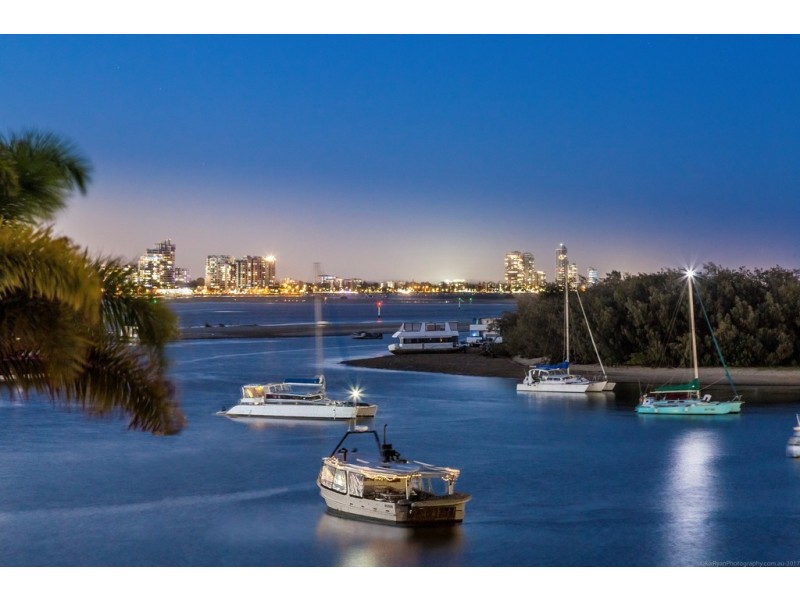 Penthouse ”Palazzo Versace” Seaworld Drive, Main Beach QLD 4217