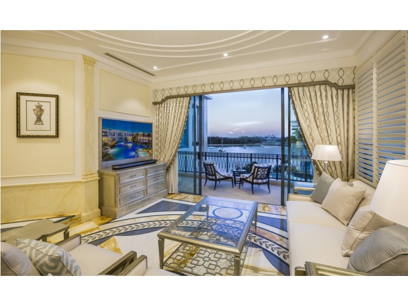Penthouse ”Palazzo Versace” Seaworld Drive, Main Beach QLD 4217