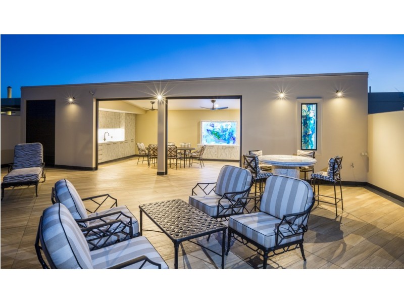 Penthouse ”Palazzo Versace” Seaworld Drive, Main Beach QLD 4217