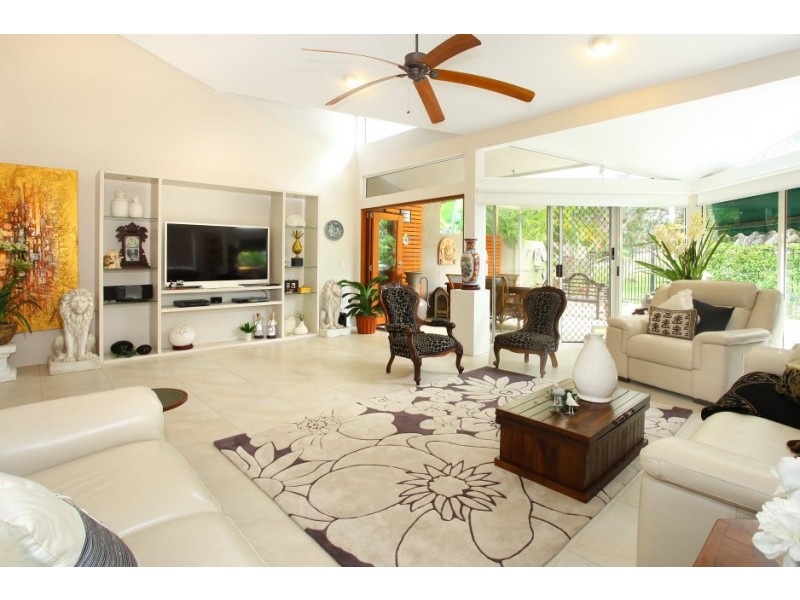 1/8 Wildwood Court, Surfers Paradise QLD 4217