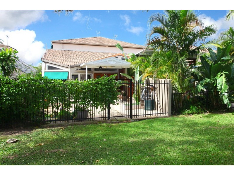 1/8 Wildwood Court, Surfers Paradise QLD 4217