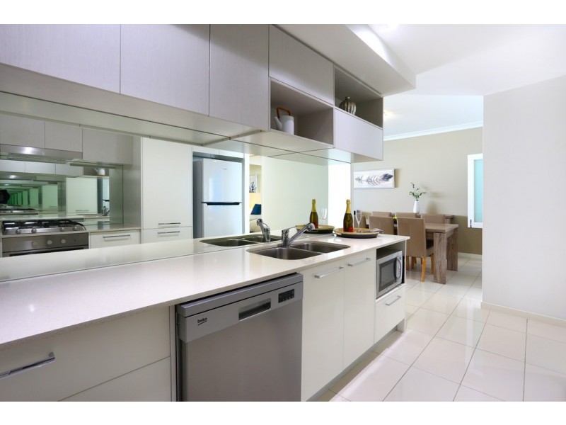 516/430 ‘Silvershore’ Marine Parade, Biggera Waters QLD 4216