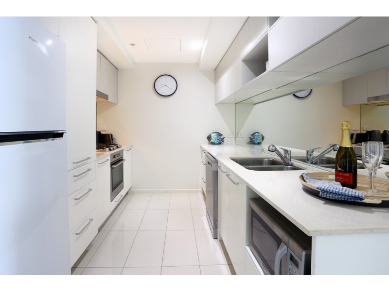 516/430 ‘Silvershore’ Marine Parade, Biggera Waters QLD 4216