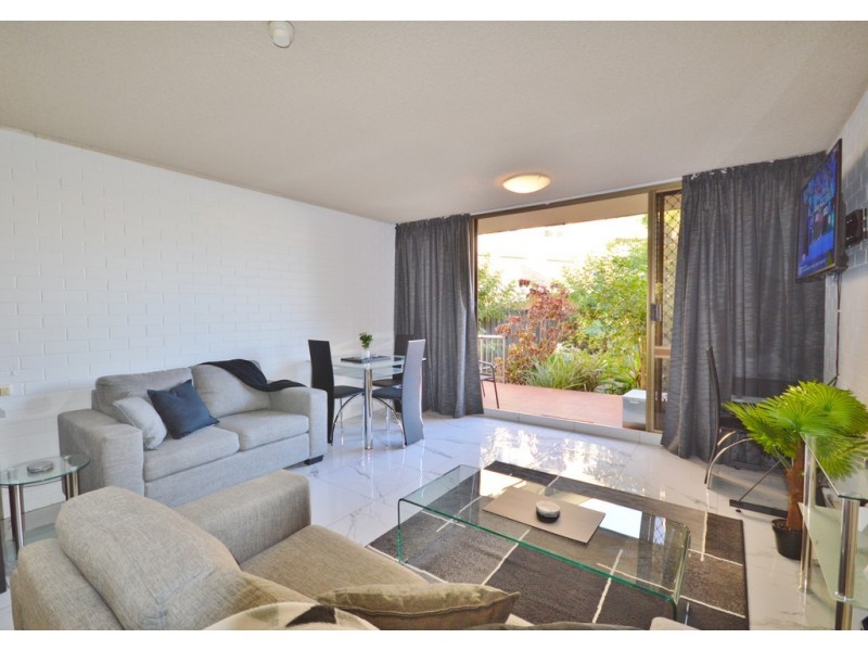7/21 Old Burleigh Rd, Surfers Paradise QLD 4217
