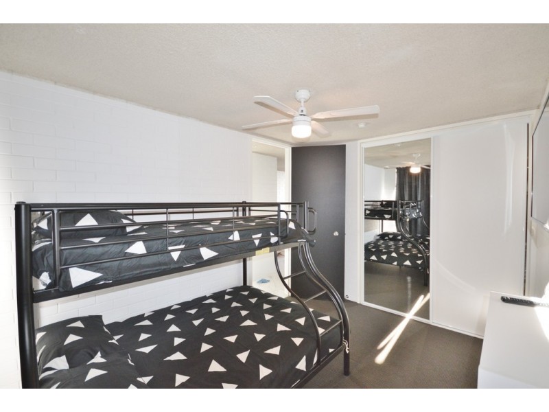 7/21 Old Burleigh Rd, Surfers Paradise QLD 4217