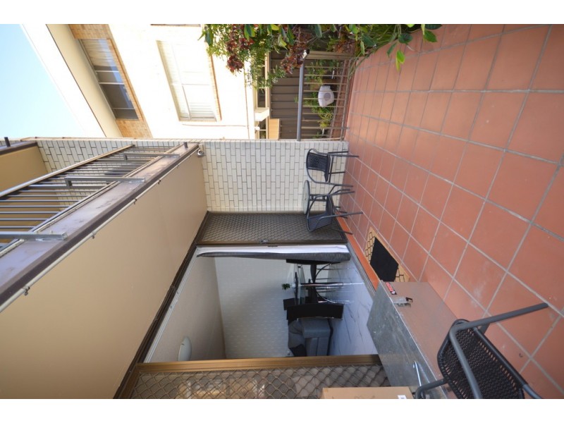 7/21 Old Burleigh Rd, Surfers Paradise QLD 4217