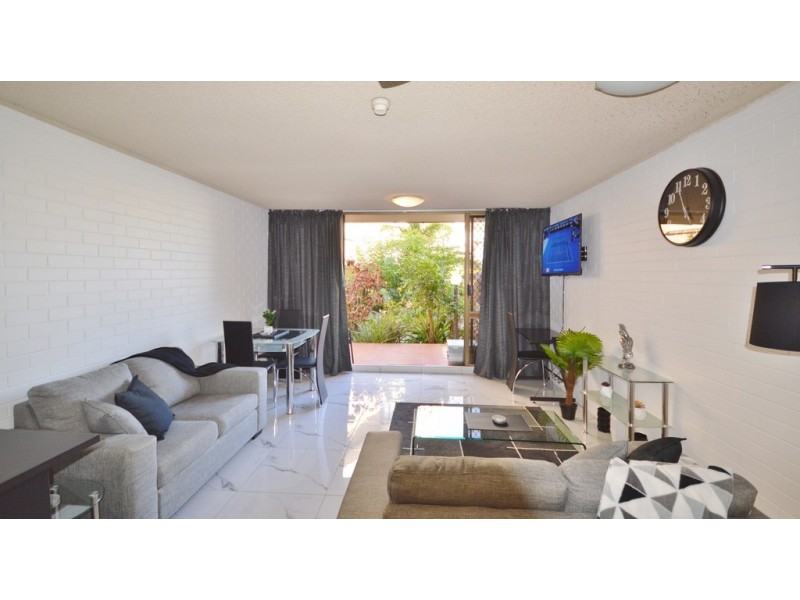7/21 Old Burleigh Rd, Surfers Paradise QLD 4217