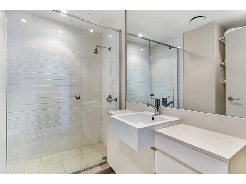 23905 ‘Southport Central’ 5 Lawson Street, Southport QLD 4215