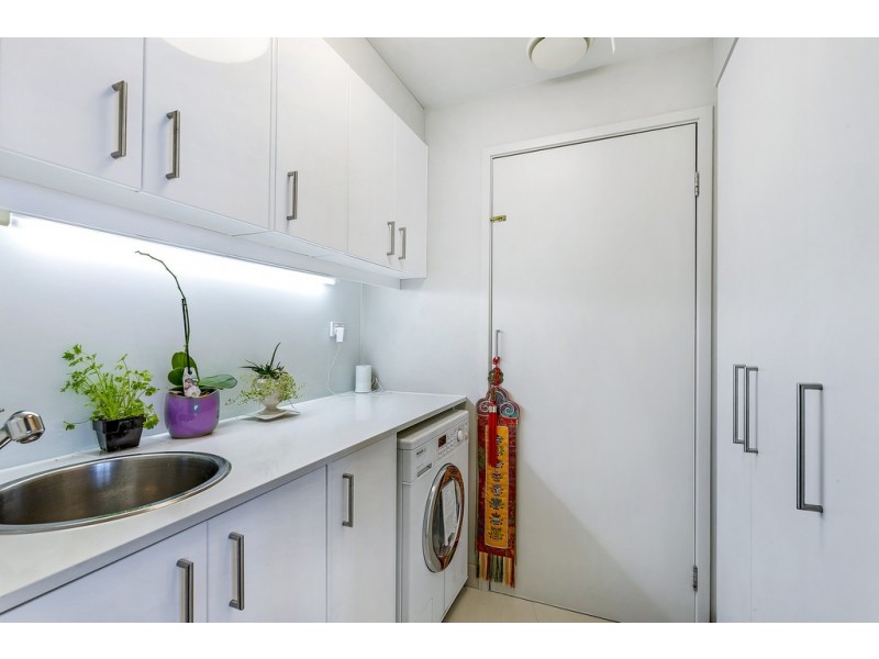 23905 ‘Southport Central’ 5 Lawson Street, Southport QLD 4215