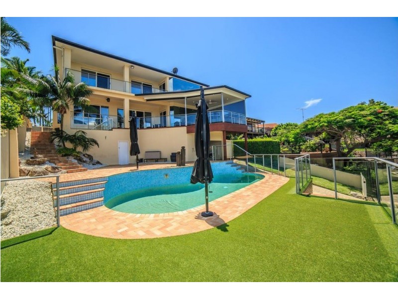 6 Adler Court, Benowa Waters QLD 4217