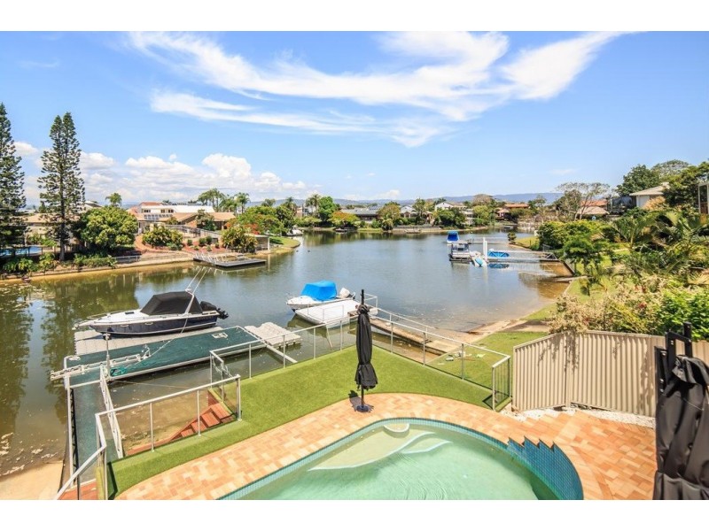 6 Adler Court, Benowa Waters QLD 4217
