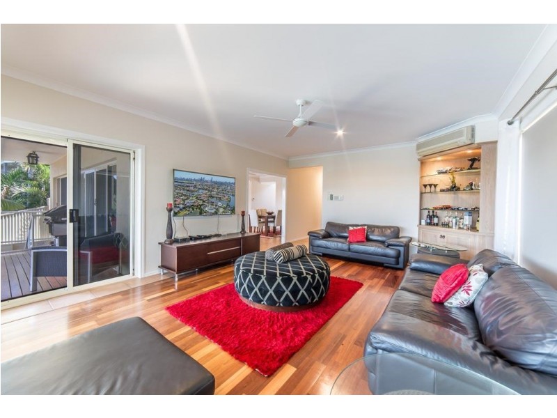 6 Adler Court, Benowa Waters QLD 4217