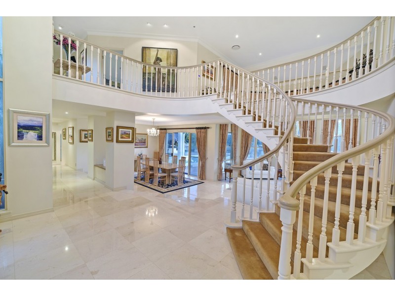 95/40 Cotlew Street East, Southport QLD 4215