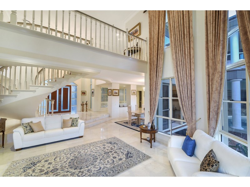 95/40 Cotlew Street East, Southport QLD 4215