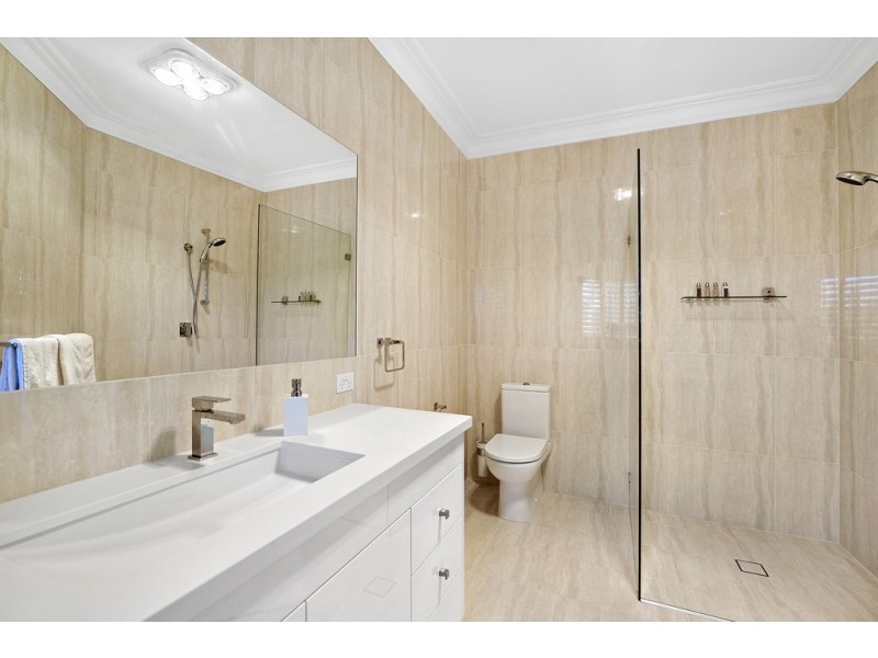 95/40 Cotlew Street East, Southport QLD 4215