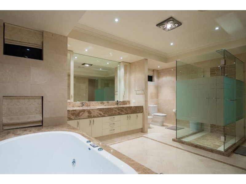 Benowa Waters QLD 4217