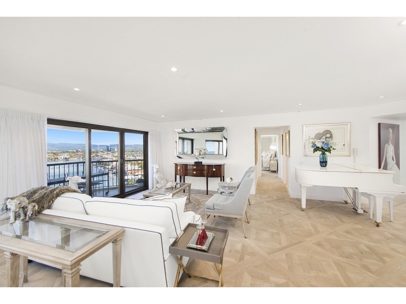 63/8 ‘Atlantis West’ Admiralty Drive, Surfers Paradise QLD 4217