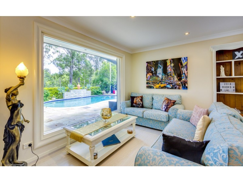 29 Desert Falls Crescent, Parkwood QLD 4214