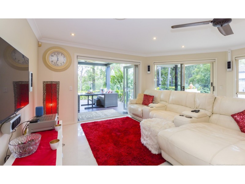 29 Desert Falls Crescent, Parkwood QLD 4214