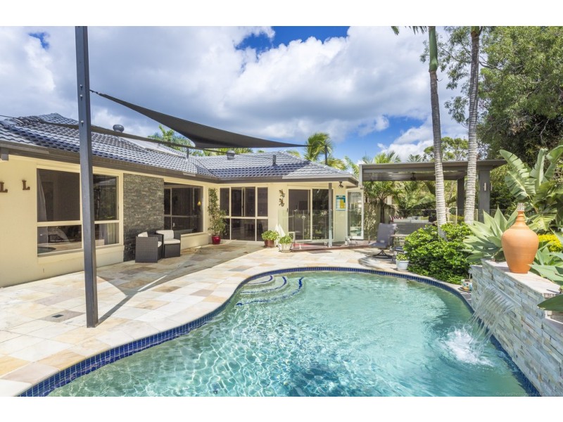 29 Desert Falls Crescent, Parkwood QLD 4214