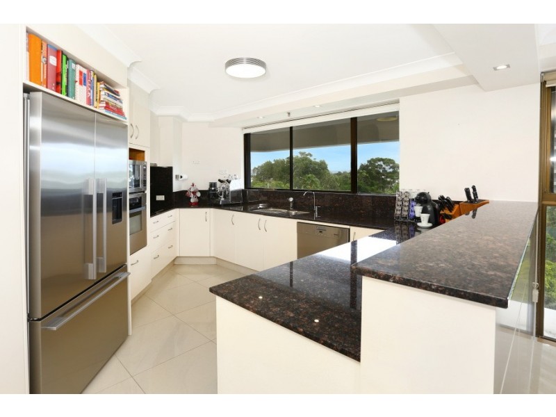 12/17 Bayview Street, Runaway Bay QLD 4216