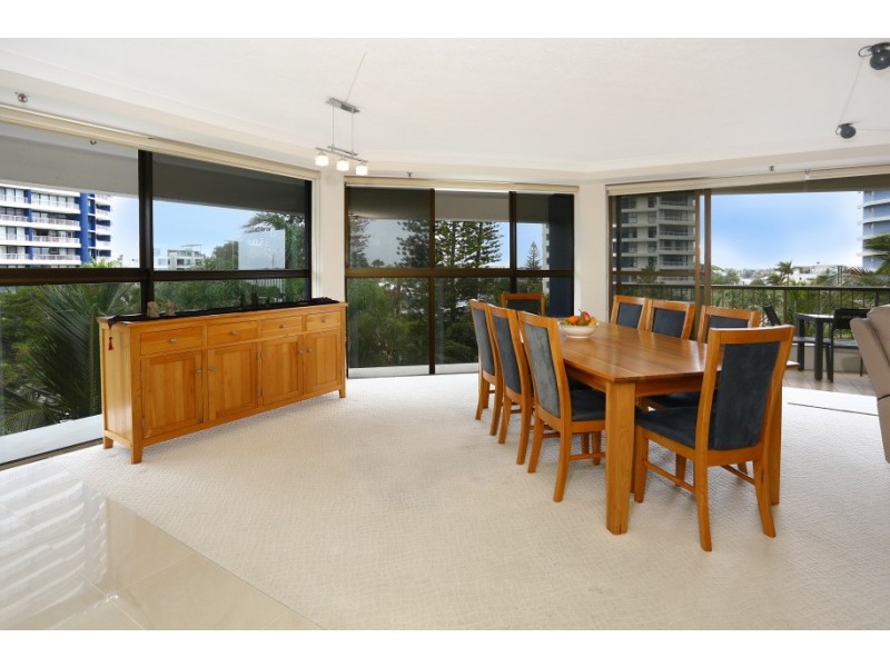 12/17 Bayview Street, Runaway Bay QLD 4216