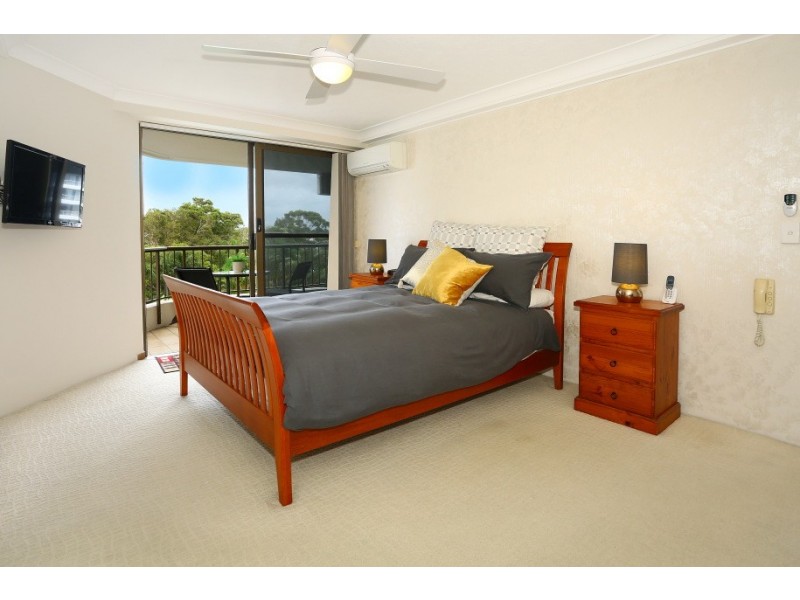 12/17 Bayview Street, Runaway Bay QLD 4216