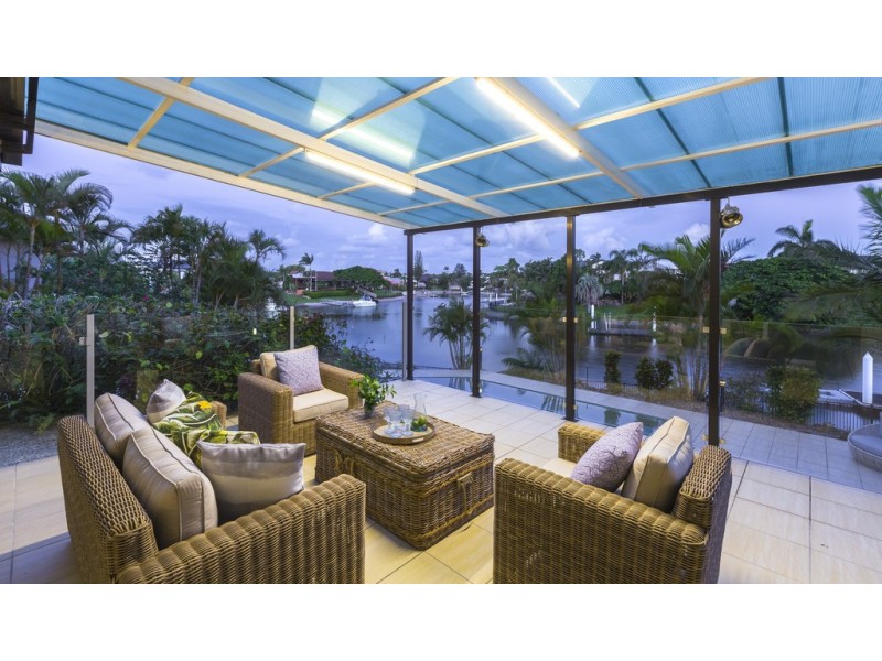 21 Cheval Ct, Benowa Waters QLD 4217