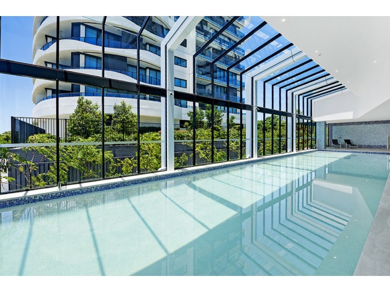 1804/5 “Waterpoint” Harbour Side Court, Biggera Waters QLD 4216