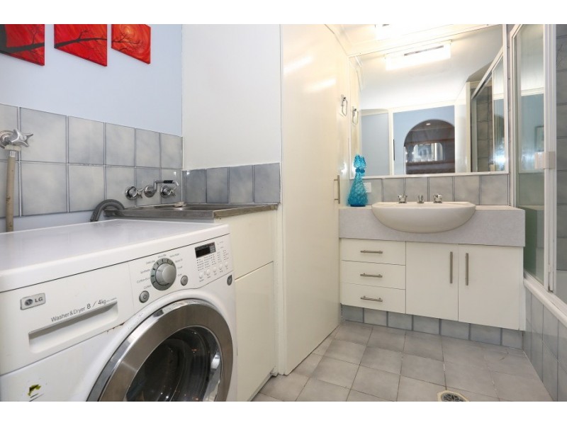 22/17 Genoa Court, Surfers Paradise QLD 4217