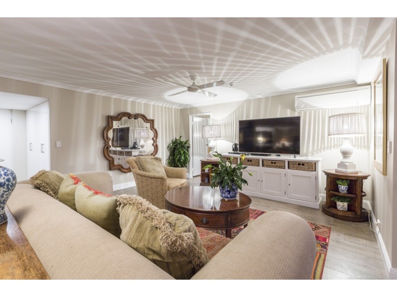 38 ‘YACHTING TOWERS’ 18 Macarthur Parade, Main Beach QLD 4217