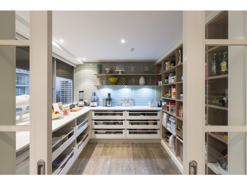 38 ‘YACHTING TOWERS’ 18 Macarthur Parade, Main Beach QLD 4217