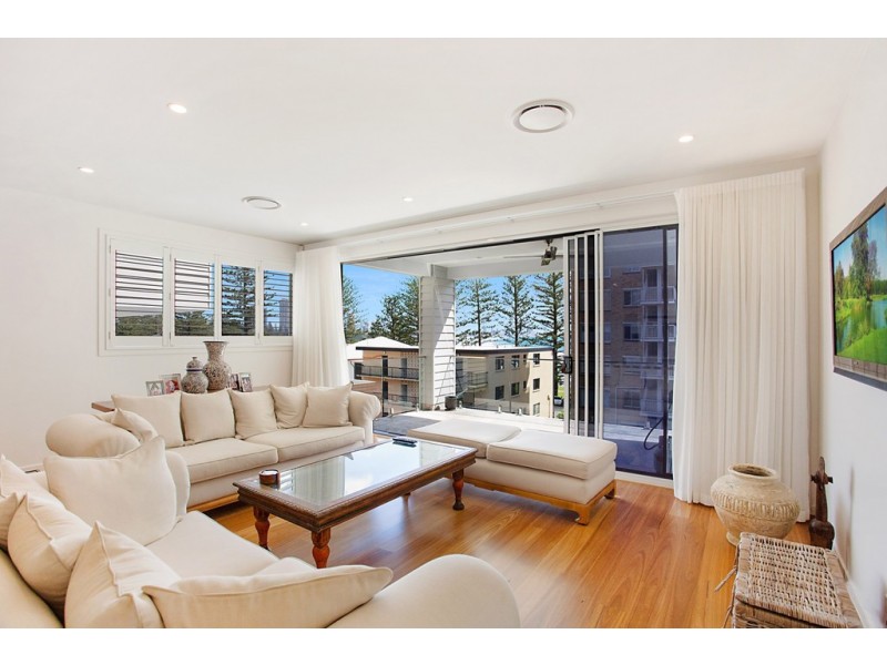 17 Nathan Street, Burleigh Heads QLD 4220